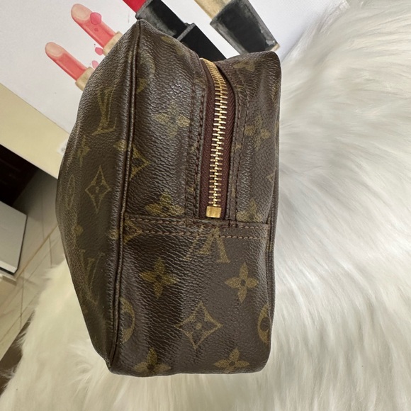 Vintage Vanity Clutch - Picture 7 of 15